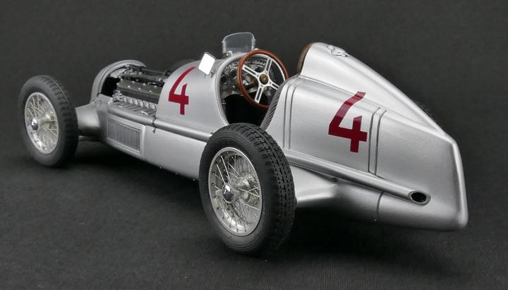 Actual product image CMC Mercedes-Benz W25,1935 Grand Prix Monaco #4 Luigi Fagioli Limited Edition 2,000 pcs.
