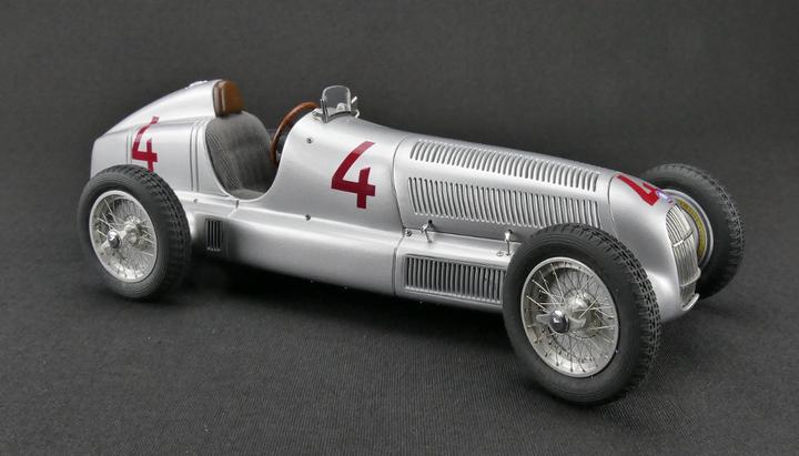 Actual product image CMC Mercedes-Benz W25,1935 Grand Prix Monaco #4 Luigi Fagioli Limited Edition 2,000 pcs.