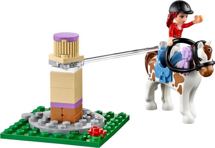 Produktbild LEGO Friends Heartlake Reiterhof (41126, LEGO Friends)