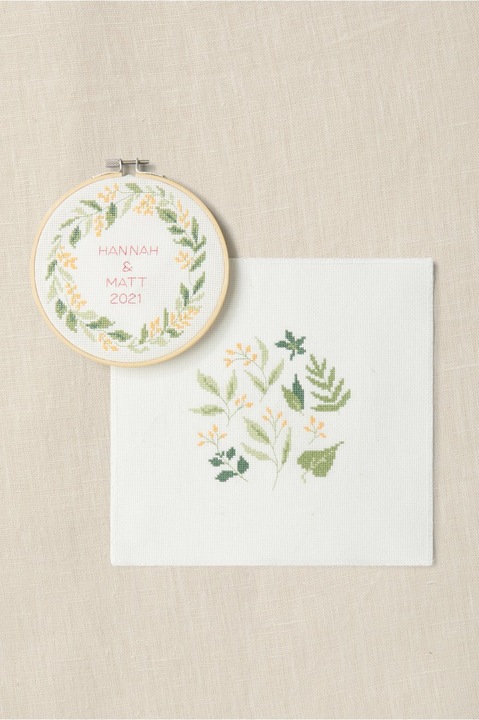 Image du produit DMC Kit de broderie Mindful Making Duo Couronne de fleurs, Ø 15.7 cm