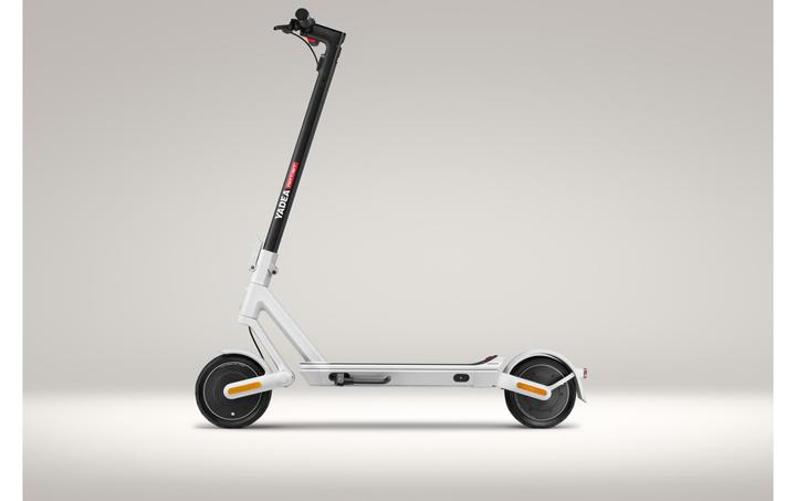 Actual product image Yadea Artist (20 km/h, 30 km, 350 W)