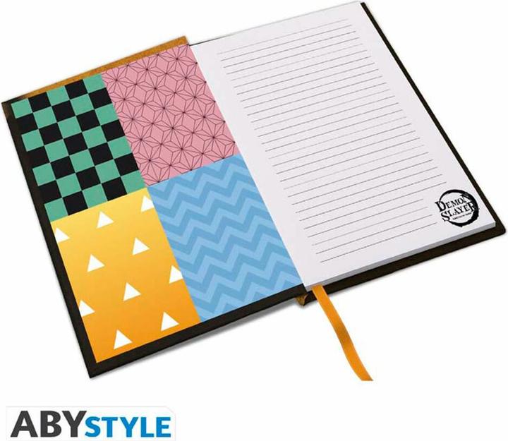 Actual product image ABYstyle Demon Slayer A5 Notebook: Group (A5, Plain, Hardcover)