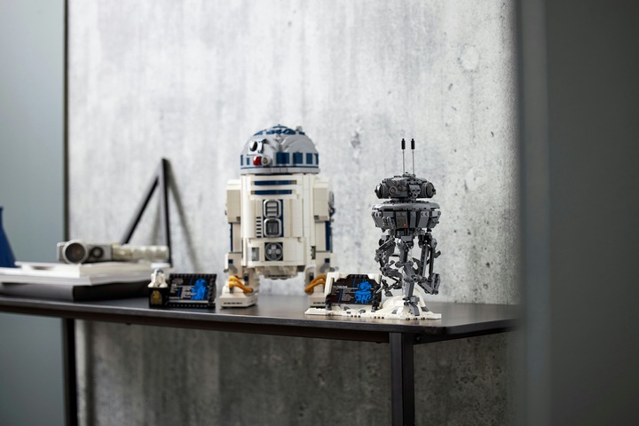 Actual product image LEGO Star Wars R2-D2 (75308) (75308, LEGO Rare Sets, LEGO Star Wars)