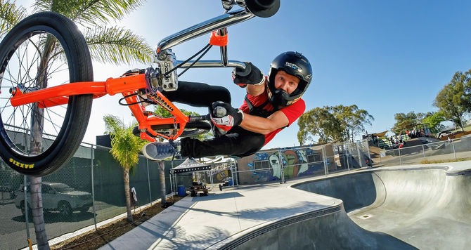 Actual product image GoPro Hero 4 Silver Edition (15p, Wi-Fi, Bluetooth)