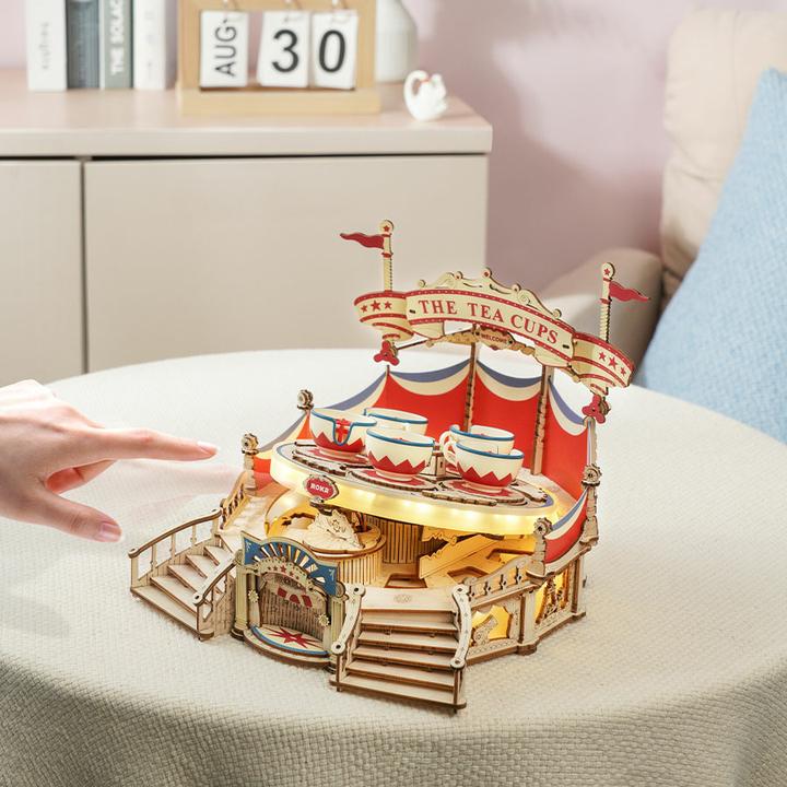 Produktbild Rokr Tilt-A-Whirl - 3D Holzbausatz (elektrisch)