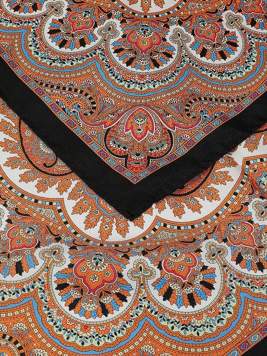 Actual product image Roeckl Silk Carré