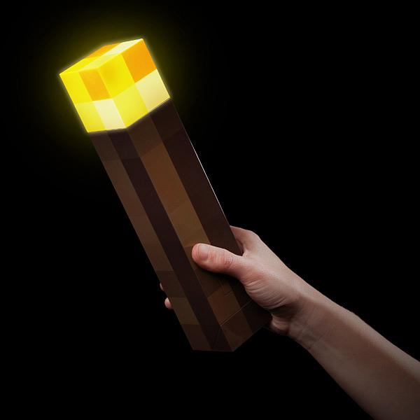 Actual product image Think Geek Minecraft lamp