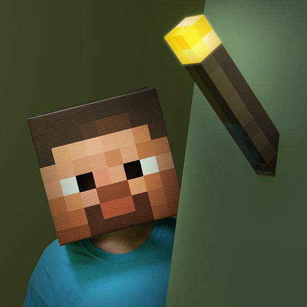 Actual product image Think Geek Minecraft lamp