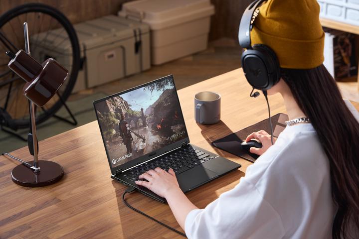 Actual product image ASUS TUF Gaming A14 RTX 4060 (14", AMD Ryzen AI 9 HX 370, 32 GB, 1000 GB, DE)
