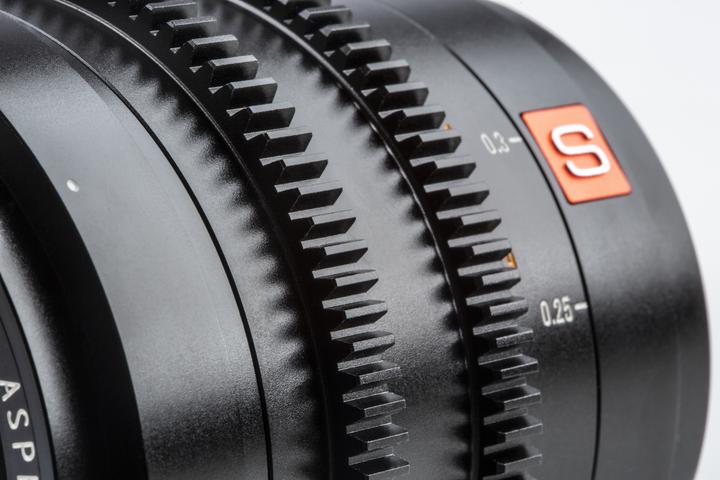 Actual product image Viltrox L-20mm T2.0 S Full Frame. Manual focus cine lens for Panasonic L mount, 20mm/T2.0 (L-Mount, full size)