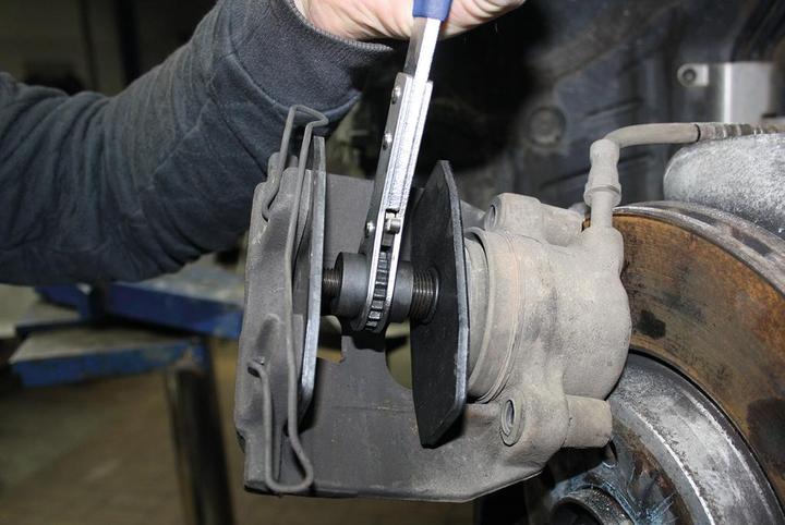 Actual product image Brilliant Tools BT706007