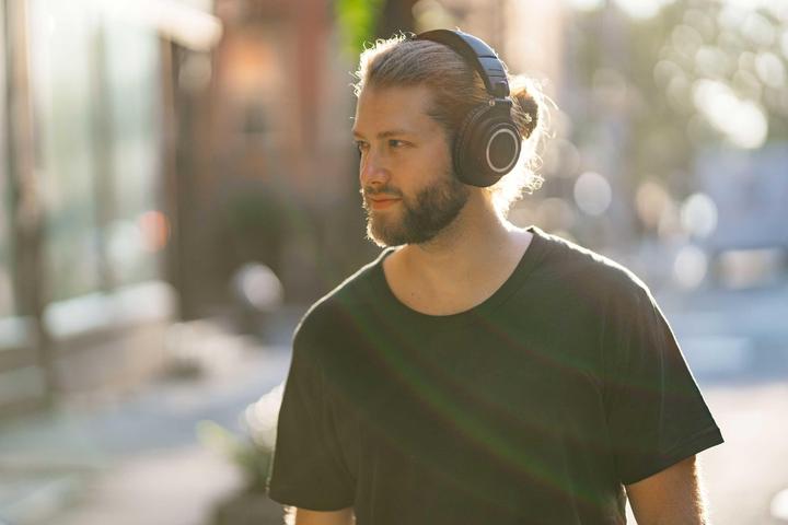 Actual product image Audio-Technica ATH-M50xBT (40 h, Wireless)
