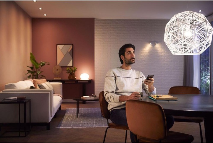 Actual product image Philips Hue White BT Extension (E27, 9.50 W, 806 lm, 1 x, F)