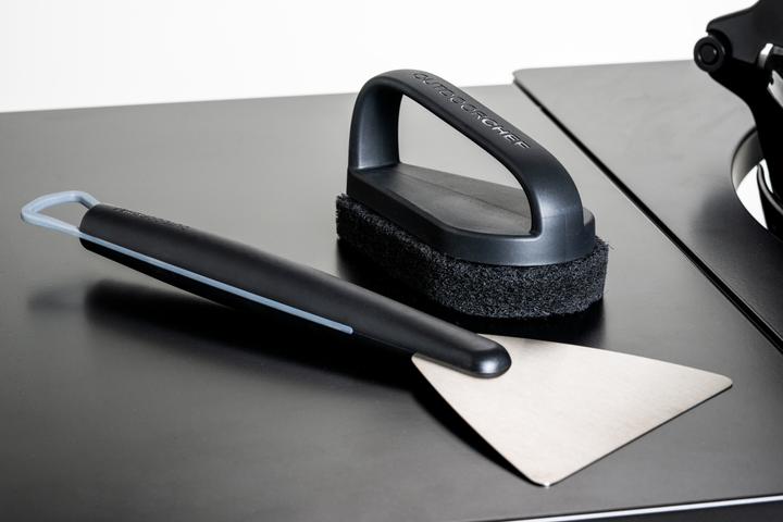 Produktbild Outdoorchef 2tlg. Plancha-Reinigungsset Schwamm und Edelstahlschaber (16.50 cm)