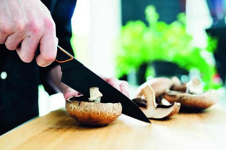 Immagine prodotto Fiskars Coltello da cuoco a lama larga (15 cm)