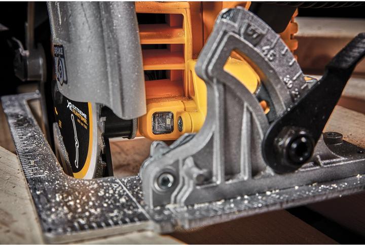 Produktbild DeWalt Akku Handkreissäge