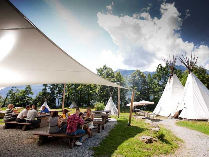 Produktbild Smartbox Familienabenteuer mit 2 Übernachtungen im Tipi in Meiringen (4 Personen)