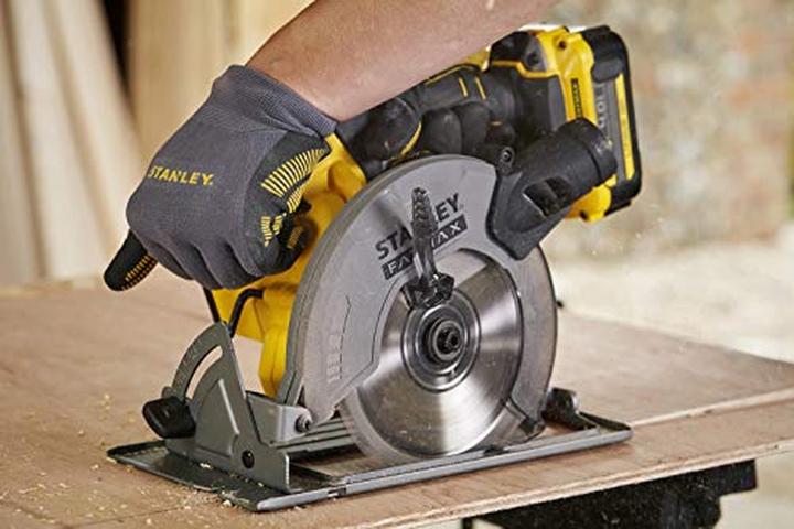 Actual product image Stanley Hand-held circular saw (battery)