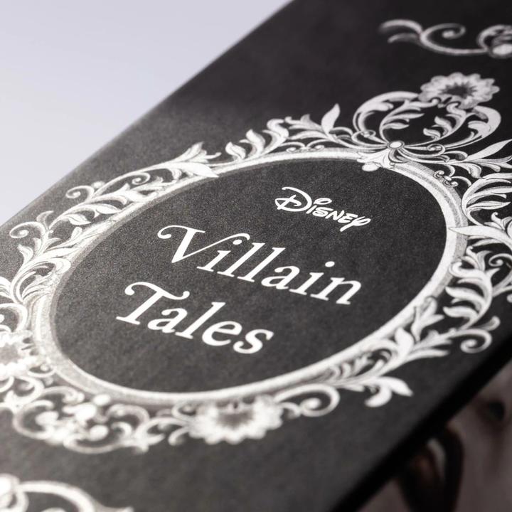 Produktbild Disney. Villains: Villain Tales. Taschenbuch-Schuber. Enthält die Geschichten »Die Schönste im (Deutsch, Walt Disney, Serena Valentino, Ellen Kurtz, 2023)