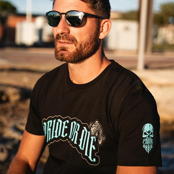 Produktbild Pride or Die t-hirt urvival of the fittet (S)