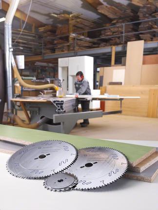 Produktbild Bosch Professional Zubehör Kreissägeblatt Top Precision Best for Laminated Panel Abrasive 250x30x3,2 mm, 48