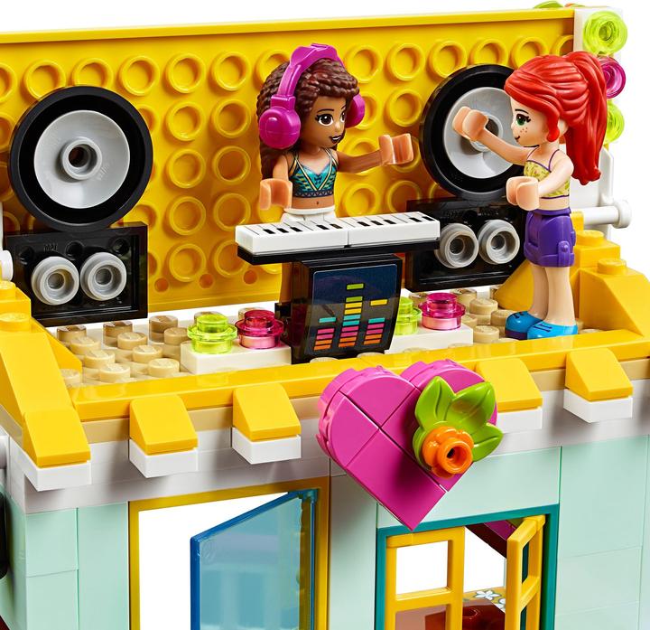 Produktbild LEGO Strandhaus mit Tretboot (41428, LEGO Friends)
