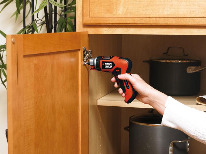 Actual product image Black & Decker AutoSelect screwdriver with telescopic screw holder Li-Ion (Rechargeable battery operated)