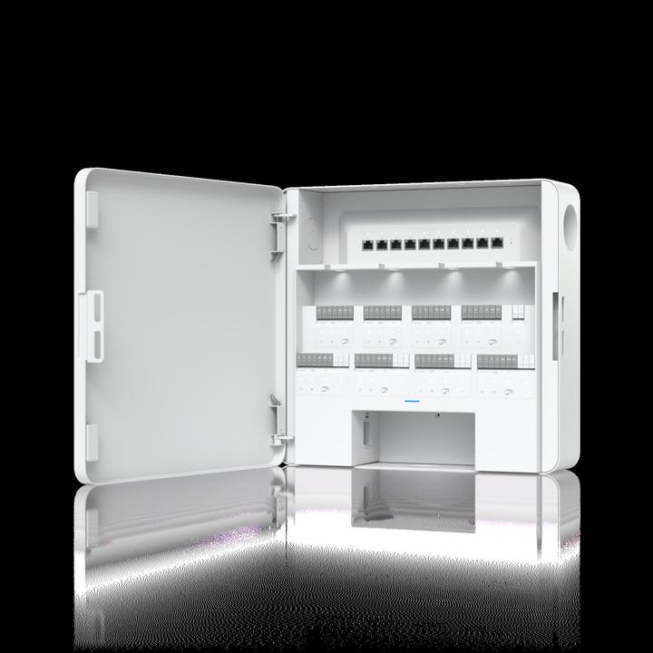 Immagine prodotto Ubiquiti Hub di accesso di livello aziendale UniFi (10 porte)