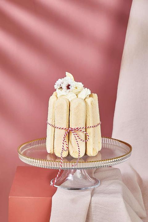 Actual product image Hermia Cute Cake Serving Plate