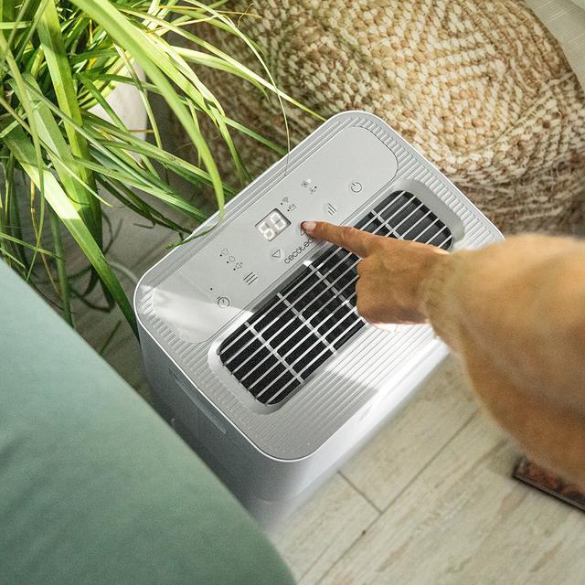 Actual product image Cecotec BigDry 8000 (30 m², 16 l/24h)
