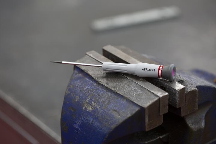 Immagine prodotto Facom Cacciavite a intaglio 3x75mm (Viti con testa a intaglio)