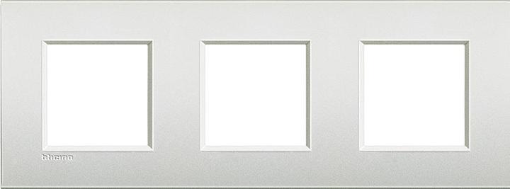 Actual product image Legrand LNE4802M3PR