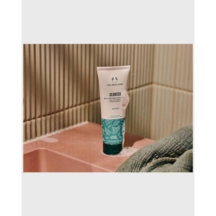 Actual product image The Body Shop - Cleansing gel for oily and mixed skin Seaweed (Oil-Control Face Wash) 125 ml (Cleansing Foam, 125 ml)