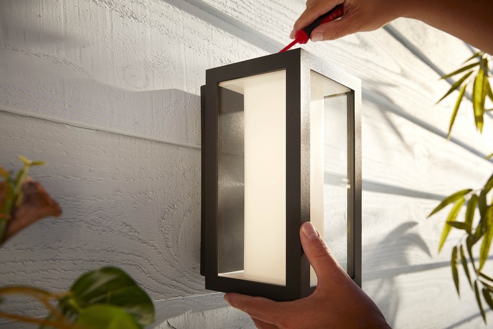 Produktbild Philips Hue Impress Basis (1180 lm)