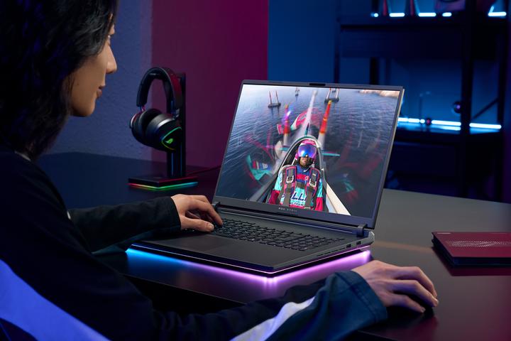 Produktbild ASUS ROG Strix G16 G615LW-S5058W 16 gaming laptop (G615LW-S5058W) (16", Intel Core Ultra 9 275HX, 32 GB, 1000 GB, Eng. Int.)
