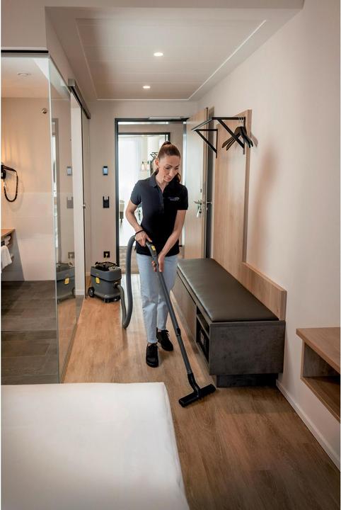 Produktbild Kärcher Professional Trockensauger T 15/1 Adv (Trockensauger)