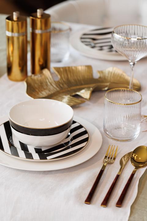 Immagine prodotto Mikasa Set da pranzo in porcellana Luxe Deco da 12 pezzi (12 pz.)