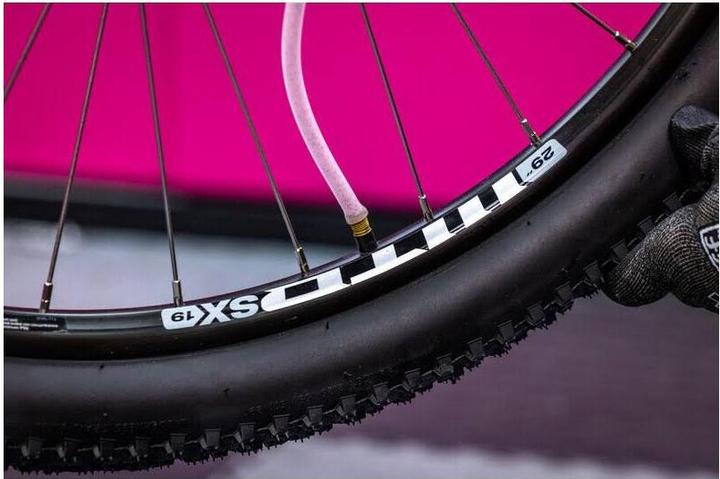 Produktbild Muc-Off No Puncture Hassle Inner Tube Sealant
