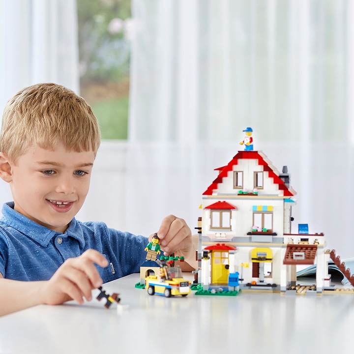 Produktbild LEGO Creator Familienvilla (31069, LEGO Creator Expert)