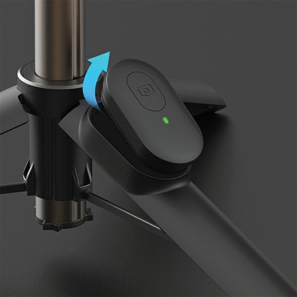 Actual product image Araree Selfie Stick Bluetooth Magfie POD biały/white MagSafe Tripod AR60-01727B