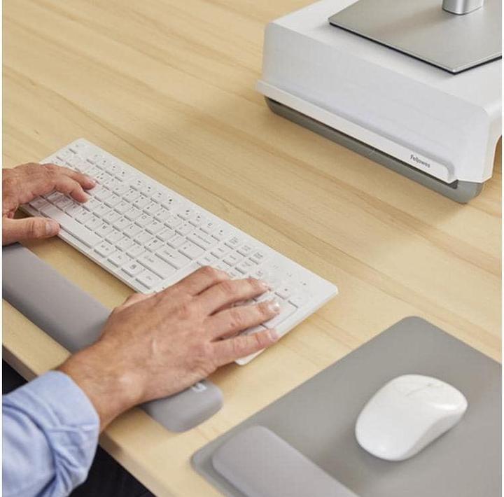 Produktbild Fellowes Breyta grau Tastatur-Handgelenkauflage 47 cm