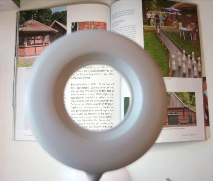 Actual product image Wenko LED-Schreibtischleuchte mit Lupe (24 lm)