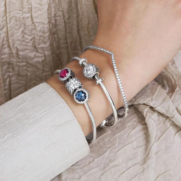 Immagine prodotto Pandora Charms/Beads corona di cuori radianti blu notte (Argento)