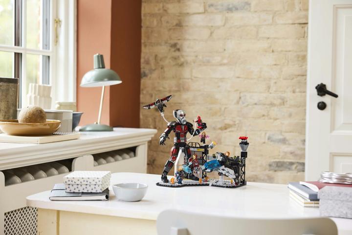 Produktbild LEGO Captain America: Civil War Actionduell (LEGO Marvel)