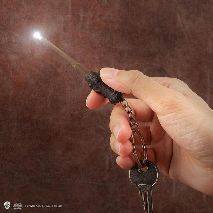 Produktbild Cinereplicas Harry Potter Harrys Zauberstab mit Leuchtf