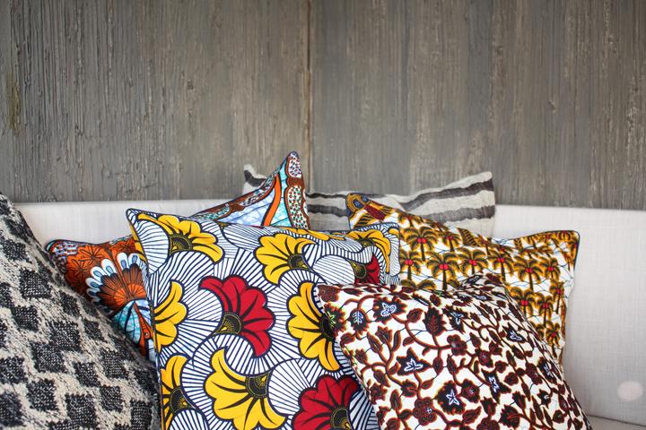 Actual product image Cassare Flowers Vlisco (50 x 50 cm)