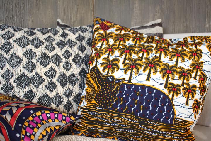 Actual product image Cassare Palms&Hippo (50 x 50 cm)