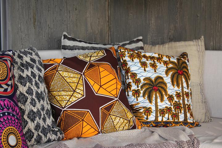 Actual product image Cassare Palms&Hippo (50 x 50 cm)