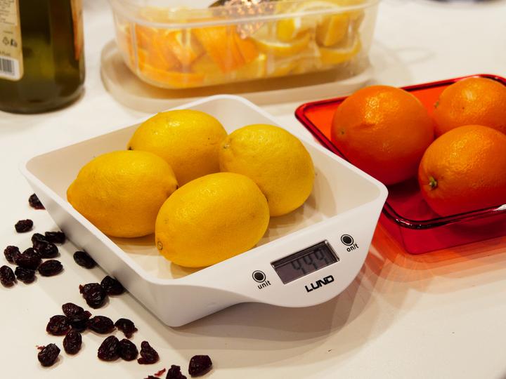 Actual product image Toya LUND WAGA KUCHENNA Z MISĄ 800ml