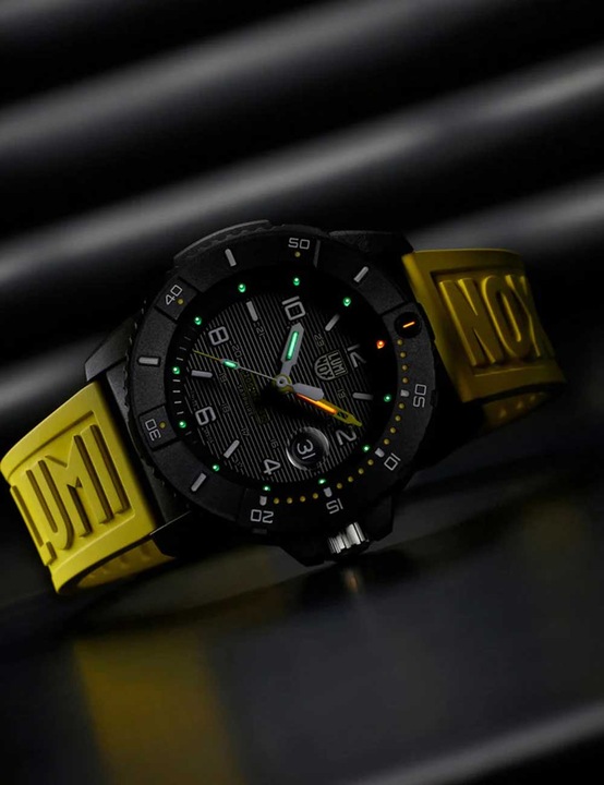 Produktbild Luminox XS.3601.GF Herrenuhr Navy Seal 45mm 20ATM (Taucheruhr, Lünette drehbar links, 45 mm)